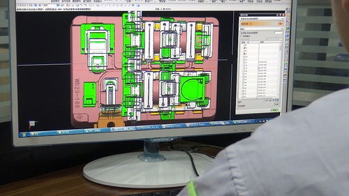 注塑模具廠里鉗工自學設計難嗎？軟件設計與制作路徑解析